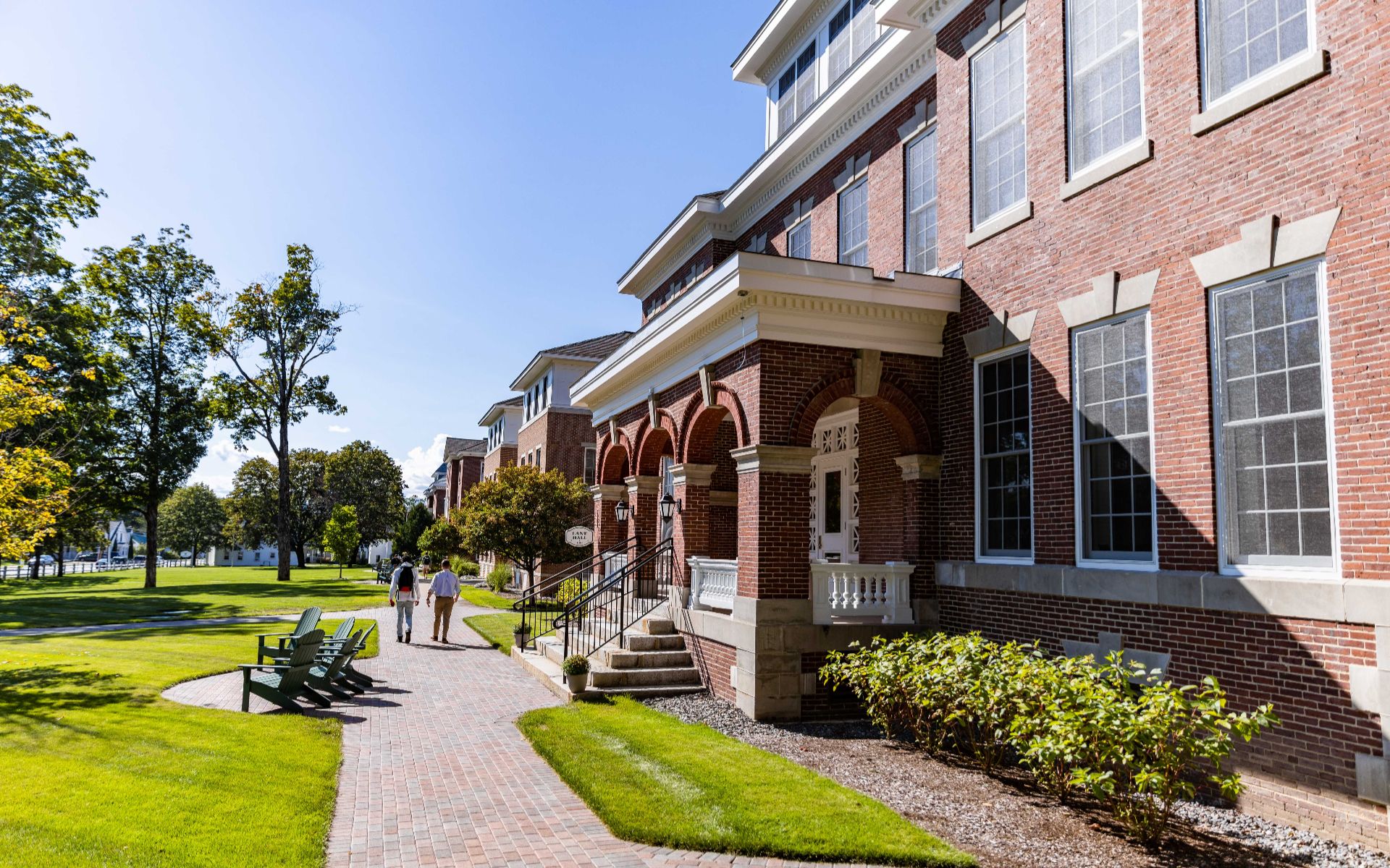 Discover New Hampton